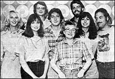 The cast of 6 Rms Riv Vu